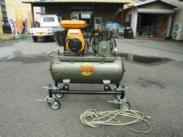 富士 エンジン エアー コンプレッサー 機械工具 買取致しました。