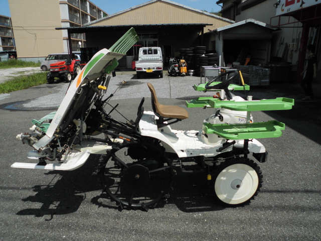 田植機買取致しました。