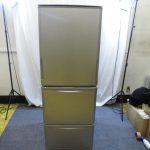 シャープ 冷蔵庫 家電製品買取致しました。岐阜 大垣 買取専門店リサイ