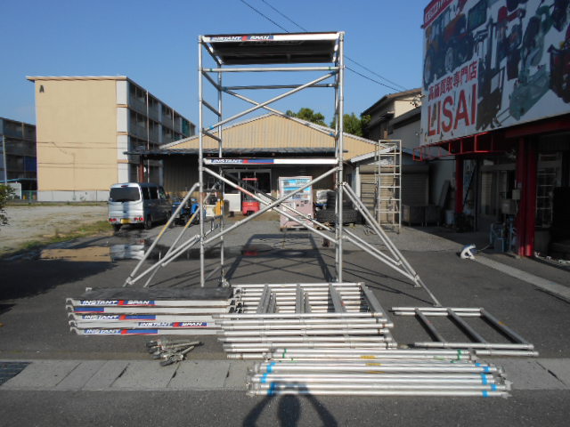 ローリングタワー 建築資材買取致しました。