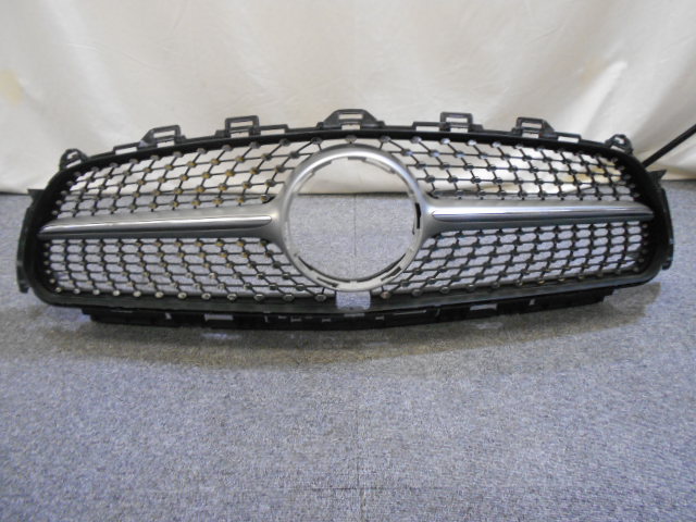 ベンツ グリル カー用品買取致しました。