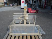 車椅子用電動昇降機 介護用品買取致しました。